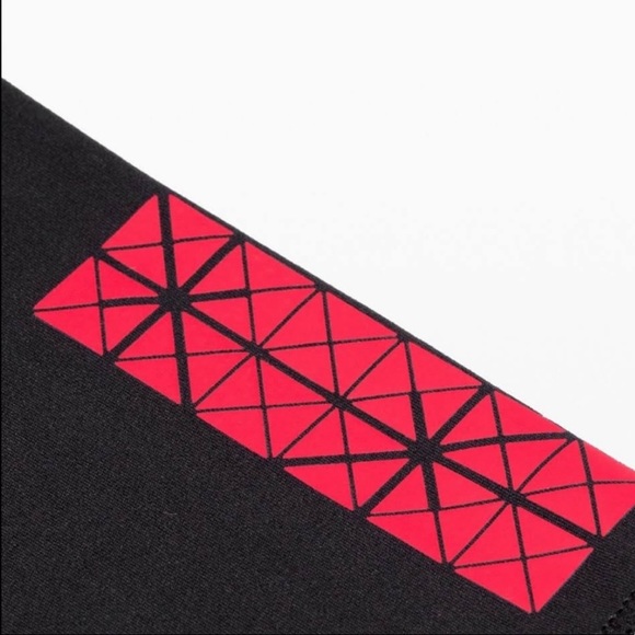 Lululemon Limited Edition Black Member Align Pants - Picture 2 of 4